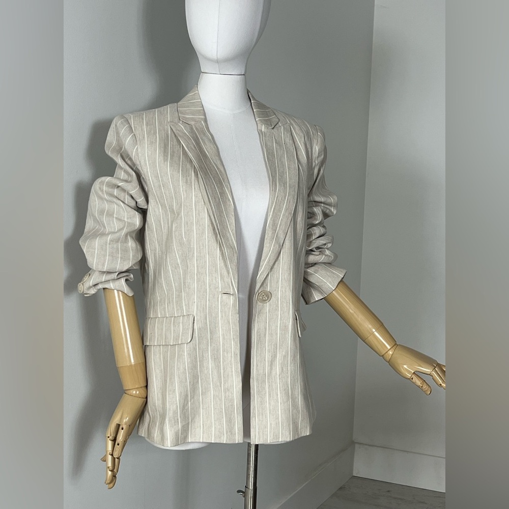 Evereve Cream One‎ Button Blazer Size Medium **flaw